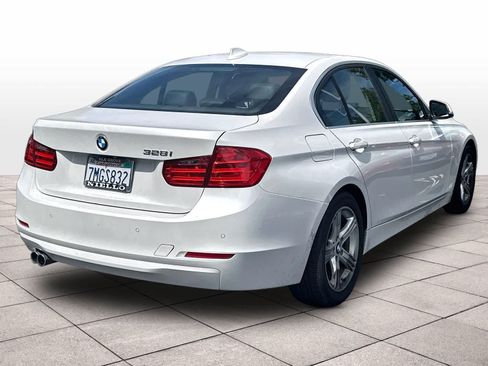 Used 2015 BMW 328i Sedan RWD image 9
