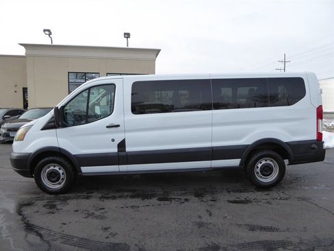 Used 2015 Ford Transit 350 XL image 4