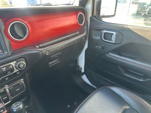 Used 2020 Jeep Wrangler Unlimited Rubicon w/ Dual Top Group image 37