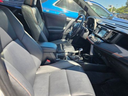 Used 2017 Toyota RAV4 SE w/ Power Extra Value Package image 12