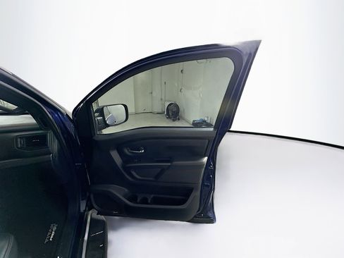 Used 2023 Nissan Titan PRO-4X w/ Pro-4x Utility Package image 31