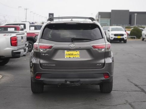 Used 2015 Toyota Highlander XLE image 7