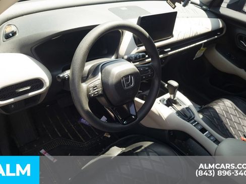 Used 2026 Honda HR-V LX image 5