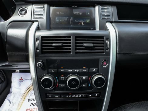 Used 2019 Land Rover Discovery Sport HSE Luxury AWD/4WD image 24