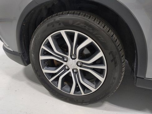 Used 2016 Mitsubishi Outlander SE image 31