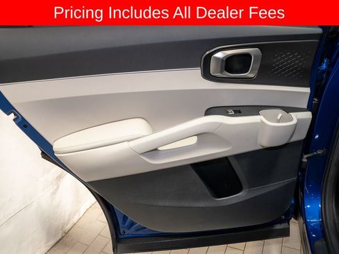 Used 2023 Kia Sorento S w/ Panoramic Sunroof Package FWD image 10