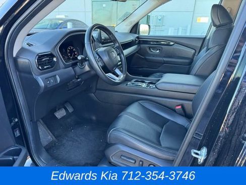 Used 2025 Honda Pilot EX-L image 15