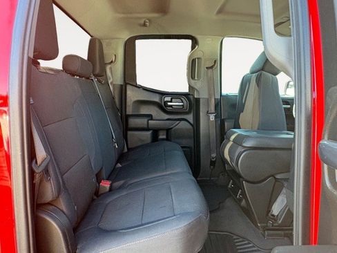 Used 2019 Chevrolet Silverado 1500 Custom Trail Boss w/ Custom Convenience Package AWD/4WD image 8