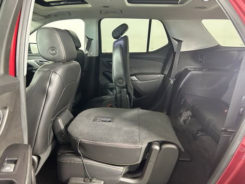Used 2018 Chevrolet Traverse LT image 26