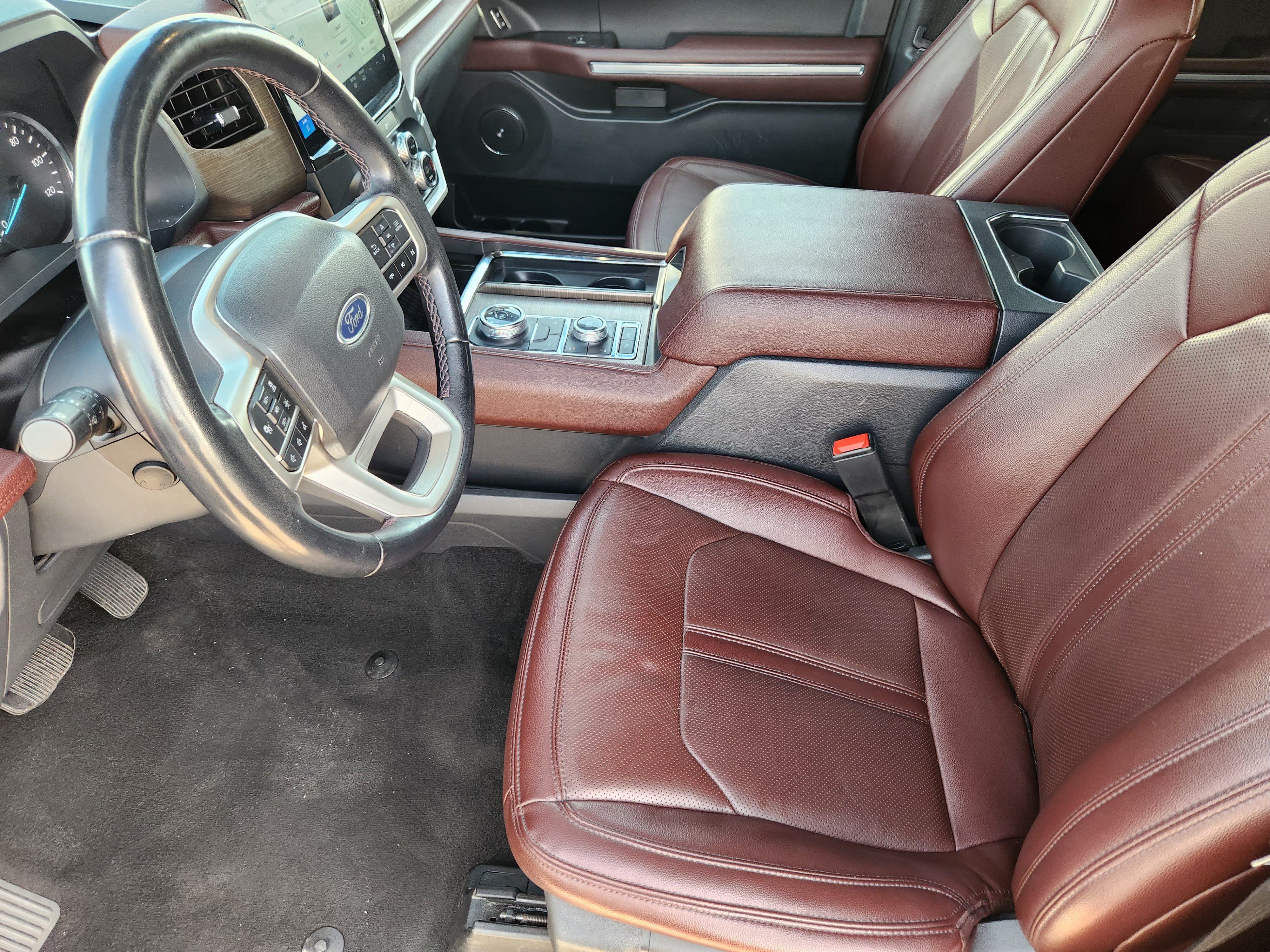 Used 2024 Ford Expedition Max Limited AWD/4WD image 13