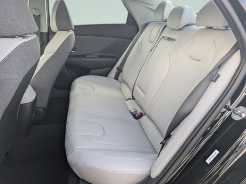New 2026 Hyundai Elantra Limited FWD image 11