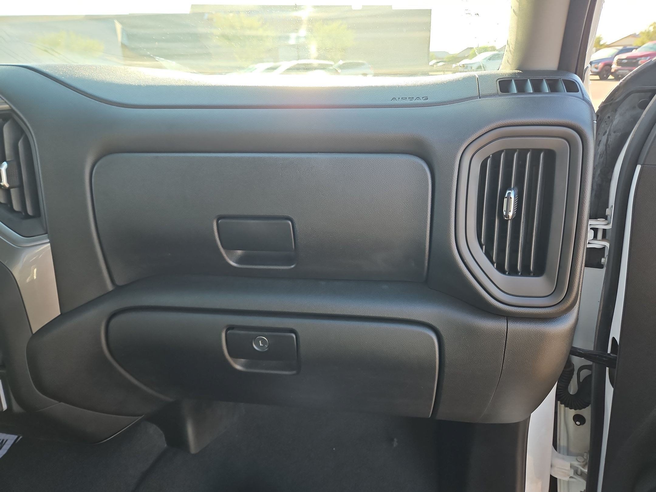 Used 2025 Chevrolet Silverado 1500 Custom RWD image 30