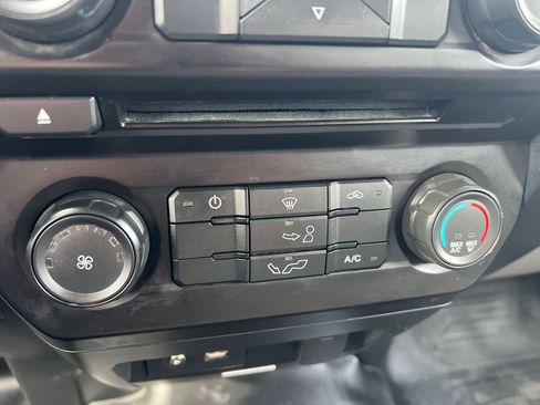 Used 2015 Ford F150 XL w/ Equipment Group 101A Mid AWD/4WD image 19