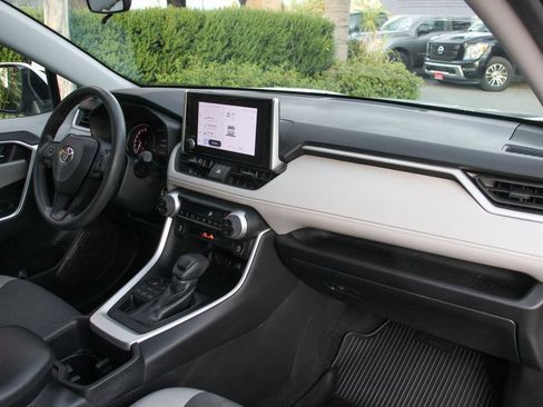 Used 2023 Toyota RAV4 XLE image 36