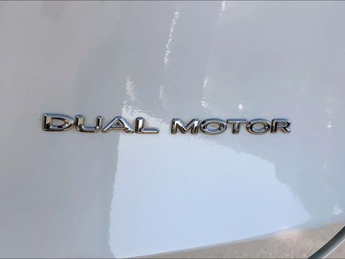 Used 2020 Tesla Model Y Long Range AWD/4WD image 9