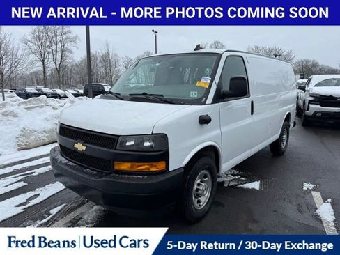 Used 2022 Chevrolet Express 2500 w/ Driver Convenience Package image 3
