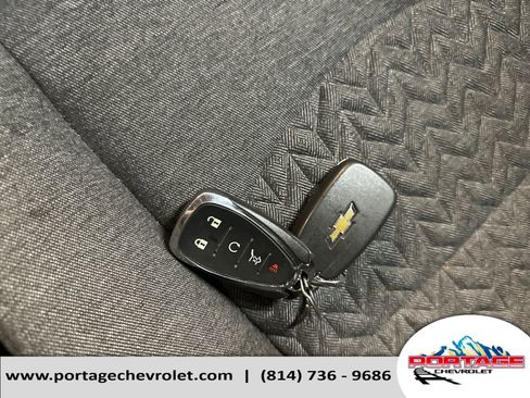 Used 2024 Chevrolet Equinox LT w/ LPO, Floor Liner Package image 31