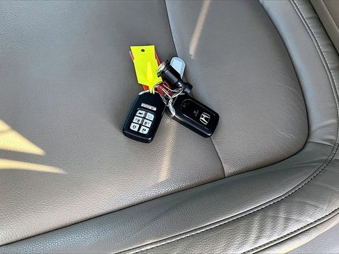 Used 2022 Honda Odyssey Touring image 10