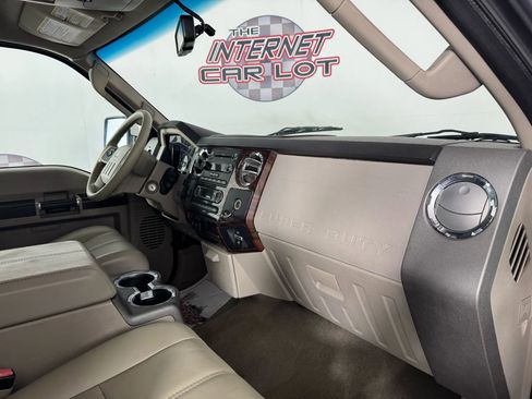 Used 2009 Ford F250 Lariat AWD/4WD image 12