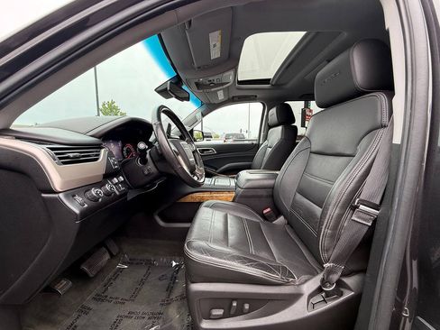 Used 2015 GMC Yukon XL Denali w/ Open Road Package AWD/4WD image 16