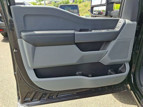 Used 2023 Ford F350 XLT w/ 360-Degree Camera Package AWD/4WD image 11