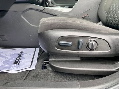 Used 2022 Chevrolet Blazer LT image 21