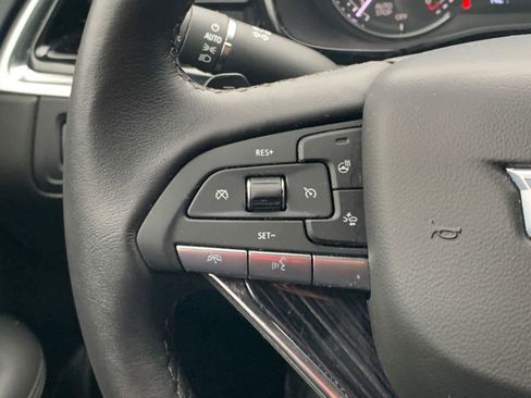 Certified 2025 Cadillac XT6 Premium Luxury image 21