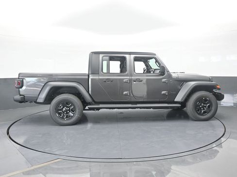 New 2026 Jeep Gladiator Sport image 7