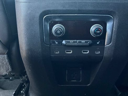 Used 2022 Chevrolet Suburban RST w/ Luxury Package AWD/4WD image 15