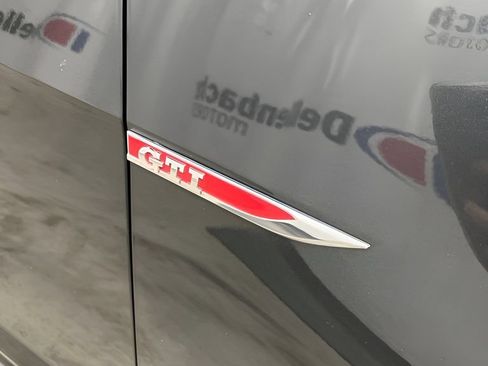 Used 2015 Volkswagen GTI 4-Door FWD image 20