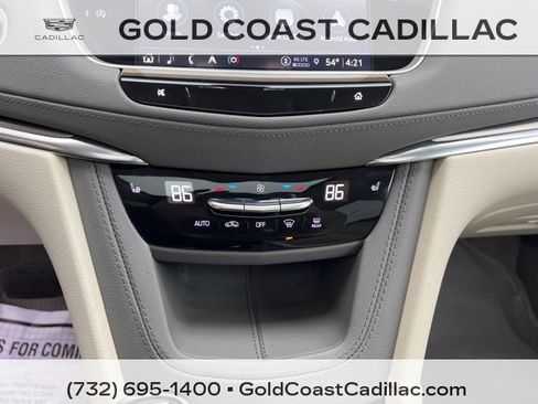 Certified 2023 Cadillac XT5 Premium Luxury w/ LPO, Floor Liner Package image 23