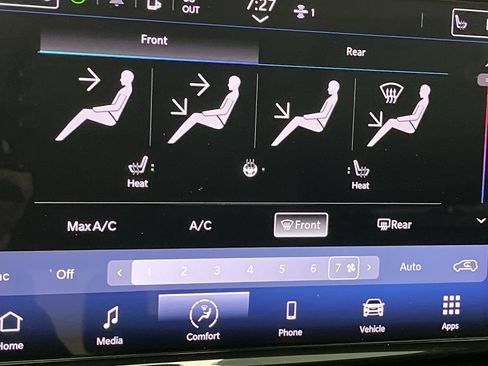 Used 2023 Chrysler Pacifica Touring-L image 22