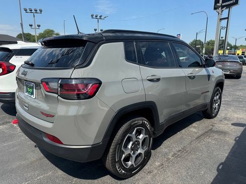 Used 2022 Jeep Compass Trailhawk w/ Trailhawk Elite Group AWD/4WD image 3
