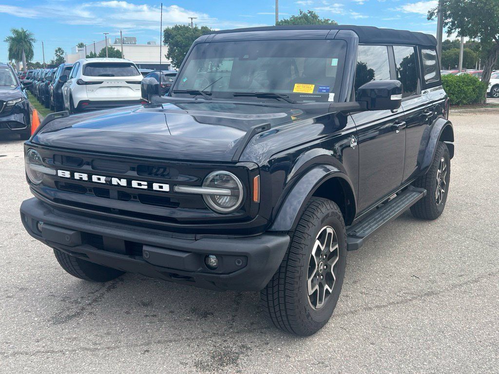 Used 2021 Ford Bronco Outer Banks AWD/4WD image 1