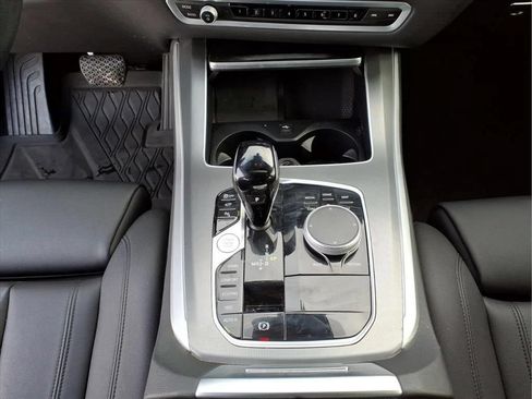Used 2022 BMW X5 xDrive40i AWD/4WD image 26