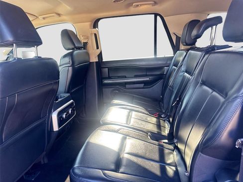 Used 2023 Ford Expedition Max XLT image 25
