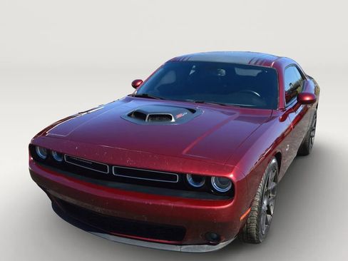 Used 2017 Dodge Challenger R/T Scat Pack image 15