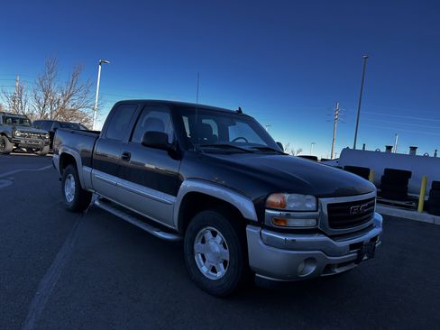 Used 2006 GMC Sierra 1500 SLT w/ Onstar Plus Package image 7