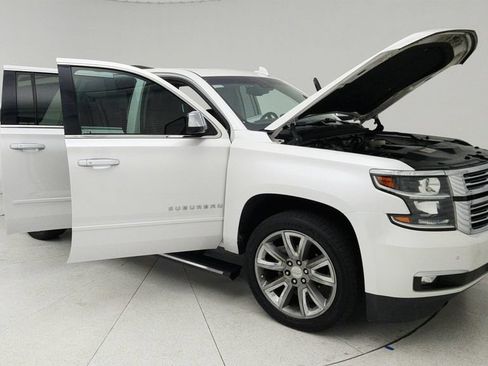 Used 2018 Chevrolet Suburban Premier AWD/4WD image 9