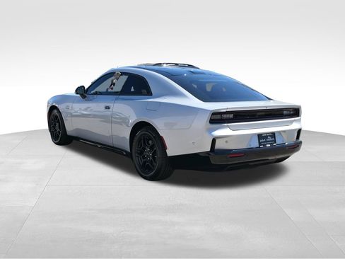 Used 2025 Dodge Charger R/T w/ Quick Order Package 25M R/T image 5