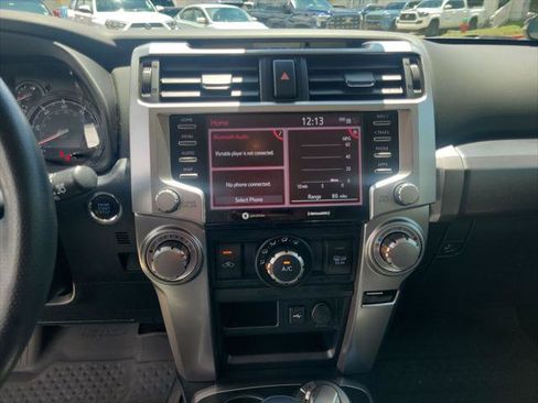 Certified 2022 Toyota 4Runner SR5 AWD/4WD image 22