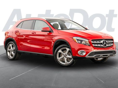 Used 2018 Mercedes-Benz GLA 250 4MATIC image 1