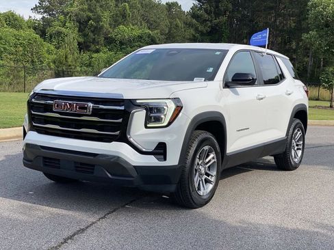 Used 2025 GMC Terrain Elevation AWD/4WD image 10