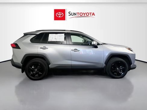 Used 2025 Toyota RAV4 XLE w/ Convenience Package FWD image 2