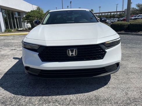 Used 2025 Honda Accord SE image 3