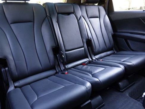 Used 2018 Audi Q7 3.0T Prestige w/ Prestige Package image 13