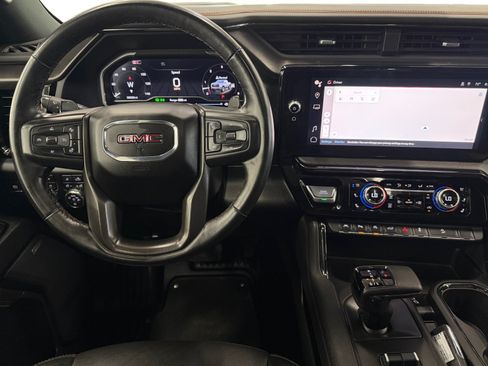 Used 2024 GMC Sierra 1500 AT4 w/ AT4 Preferred Package AWD/4WD image 13