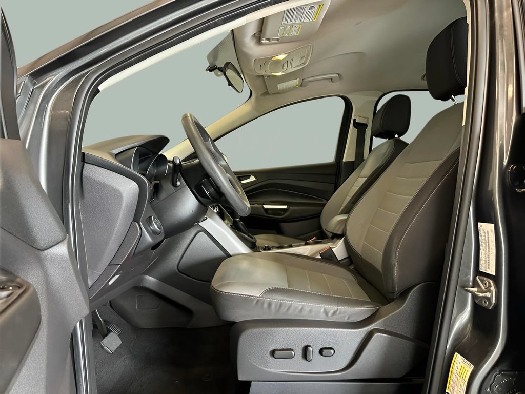 Used 2016 Ford Escape SE FWD image 11