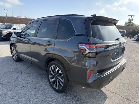 Certified 2025 Subaru Forester Touring AWD/4WD image 5