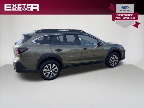 Used 2025 Subaru Outback Premium AWD/4WD image 4